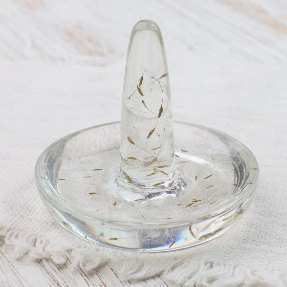 
                  
                    GIFT Botanical Dandelion Seeds Ring Holder
                  
                