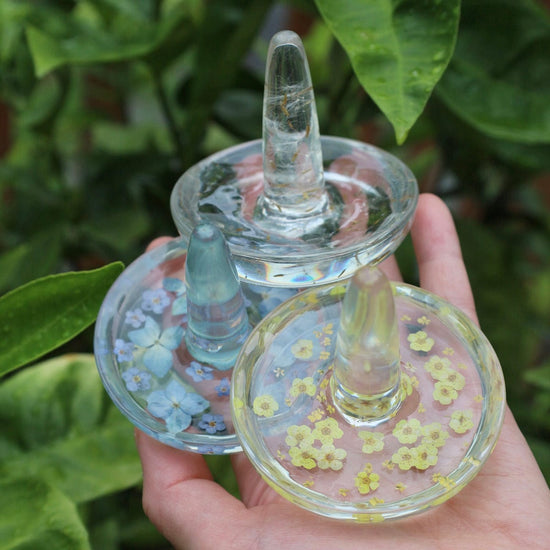 GIFT Botanical Yellow Flowers Ring Holder