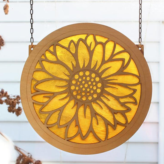 GIFT Grand 10" Suncatcher - Sunflower in Honey Swirl