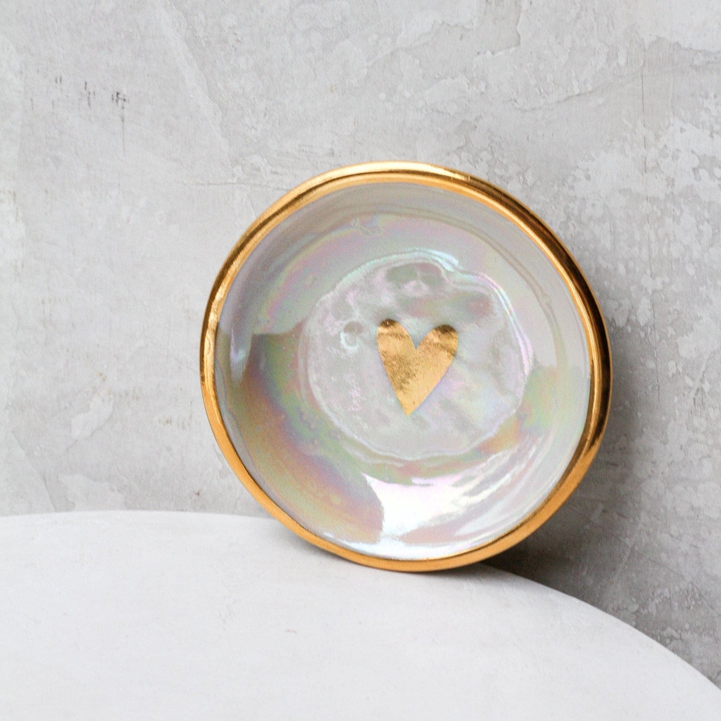 GIFT Iridescent Heart Trinket Dish