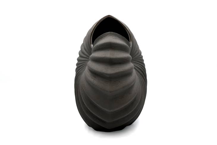 
                      
                        GIFT Medium Palm Porclain Bud Vase - Brown
                      
                    