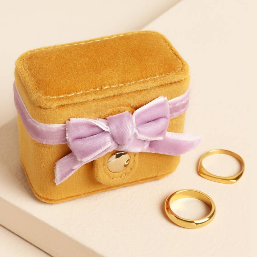 GIFT Mustard and Pink Velvet Bow Travel Ring Box