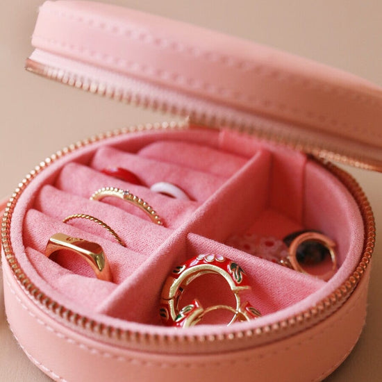 GIFT Pink Round Travel Jewelry Case