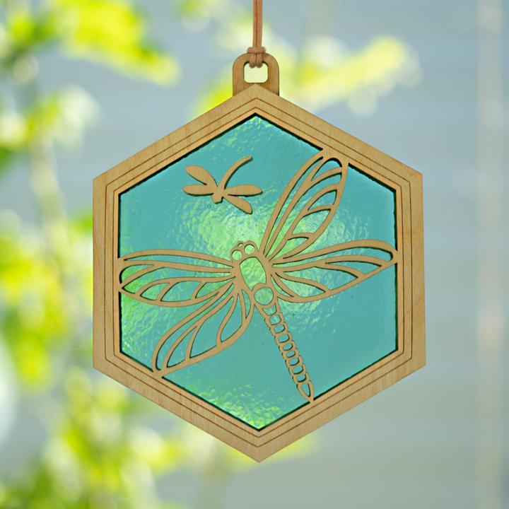 
                      
                        GIFT Standard 6" Suncatcher - Dragonfly in Teal
                      
                    