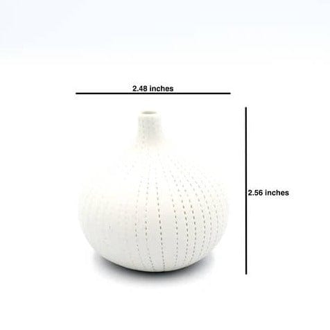 
                      
                        1130 GIFT Tiny Congo Porcelain Bud Vase - White
                      
                    