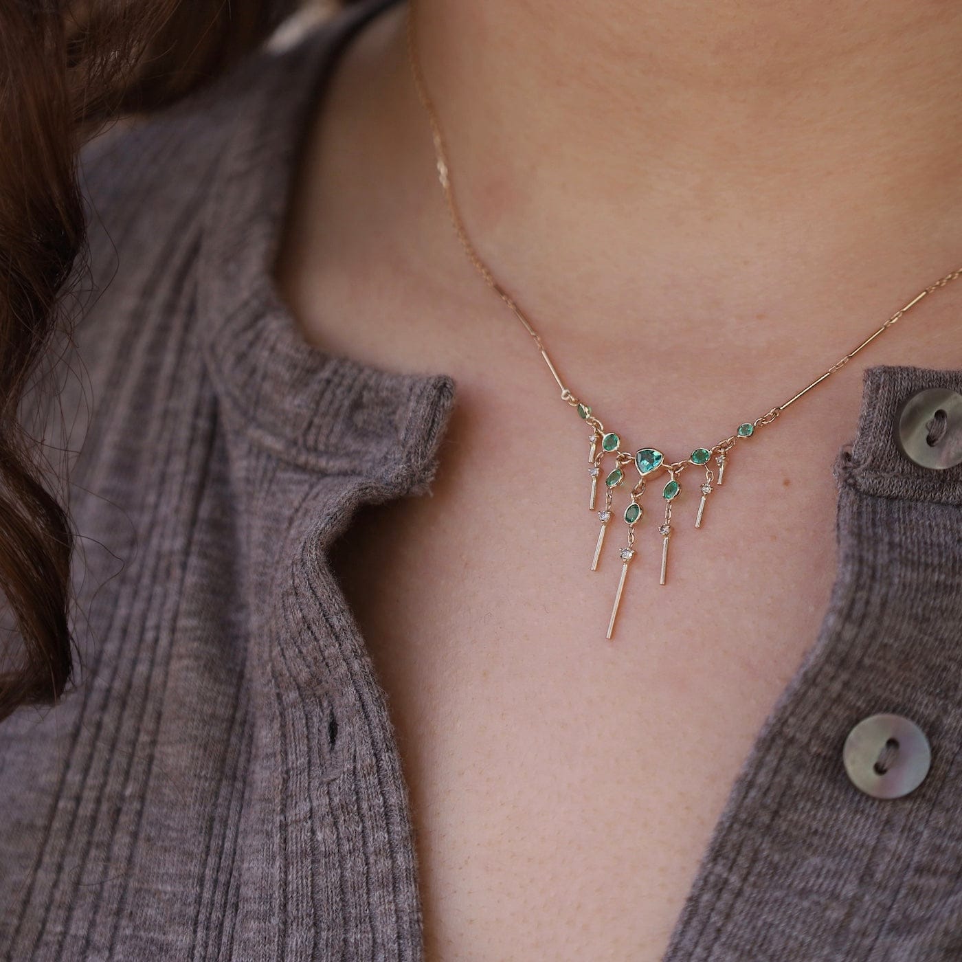 NKL-14K 14k Emerald Drape Necklace