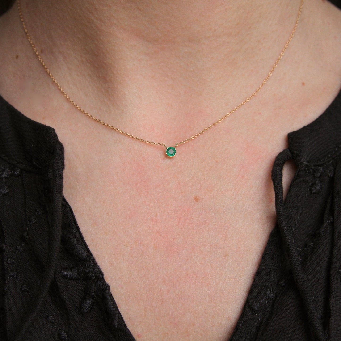 Load image into Gallery viewer, NKL-14K 14k Emerald Solitaire Necklace

