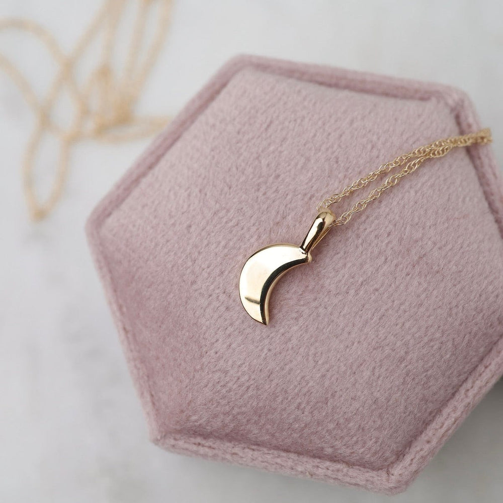 
                      
                        NKL-14K 14k Gold  Moon Pendant Necklace
                      
                    