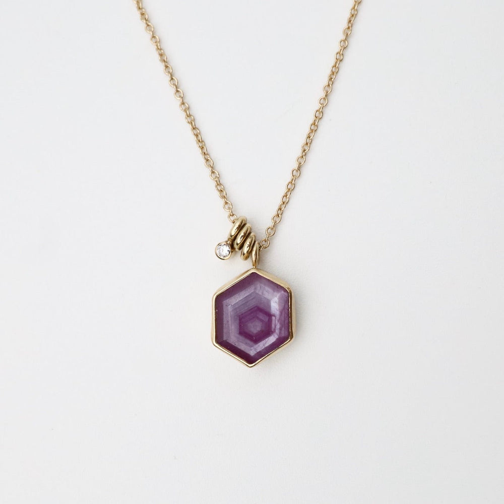 
                      
                        NKL-14K 14k Gold Necklace with Hexagon Table Up African Ruby & Diamond Accent
                      
                    