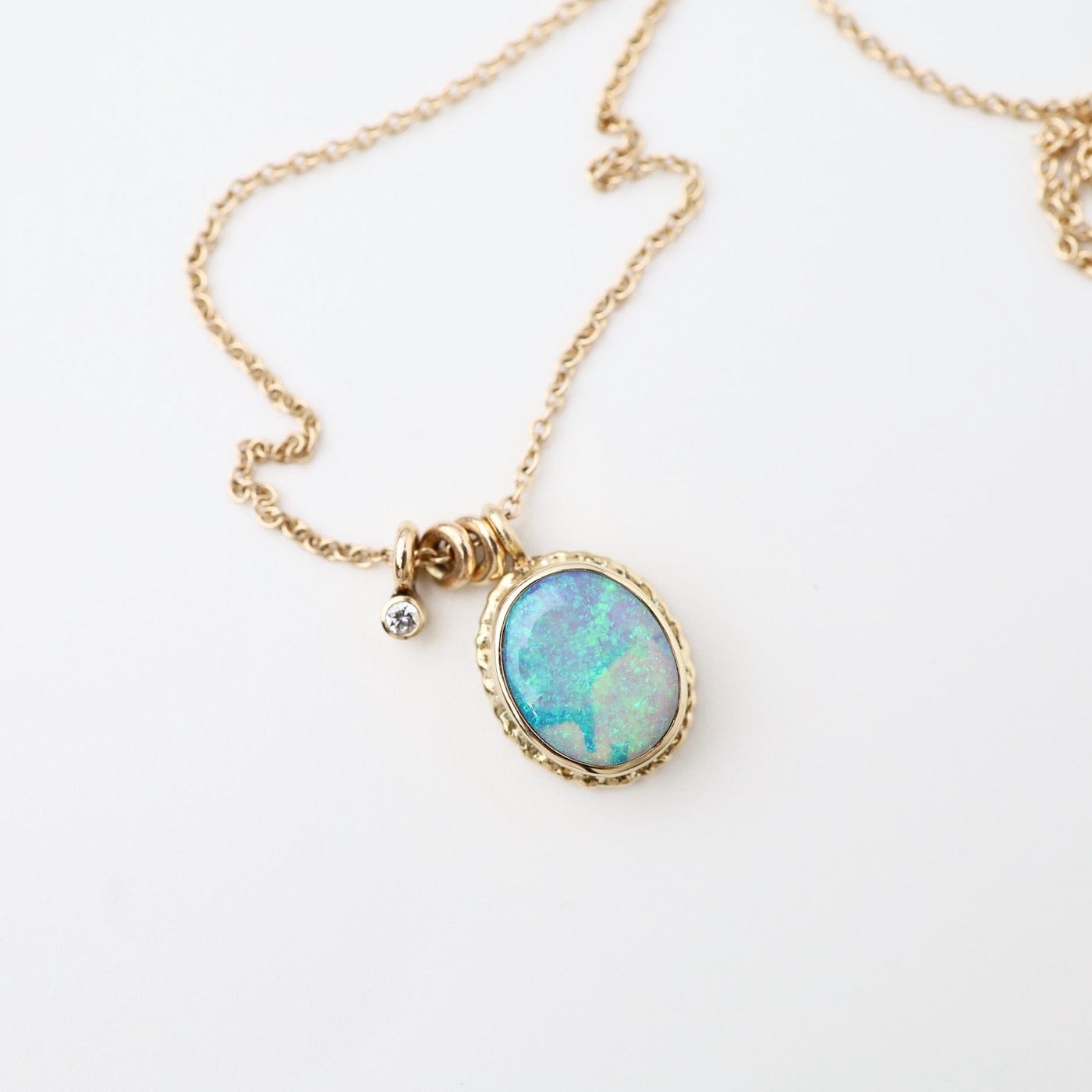 Load image into Gallery viewer, NKL-14K 14K Gold Necklace with Oval Australian Opal
