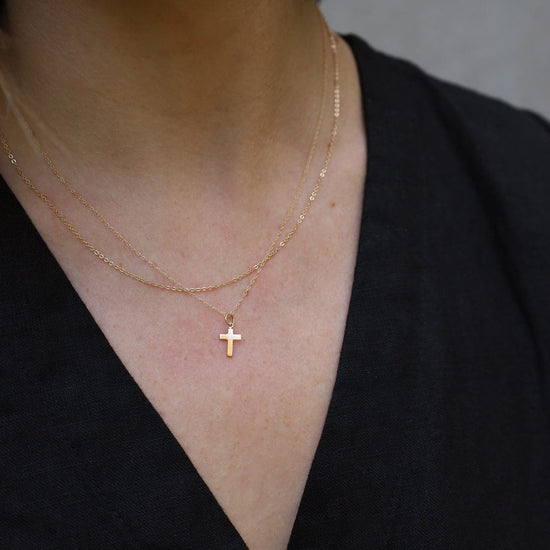 Mini Hammered Gold Cross Necklace – Pindi House Jewelry