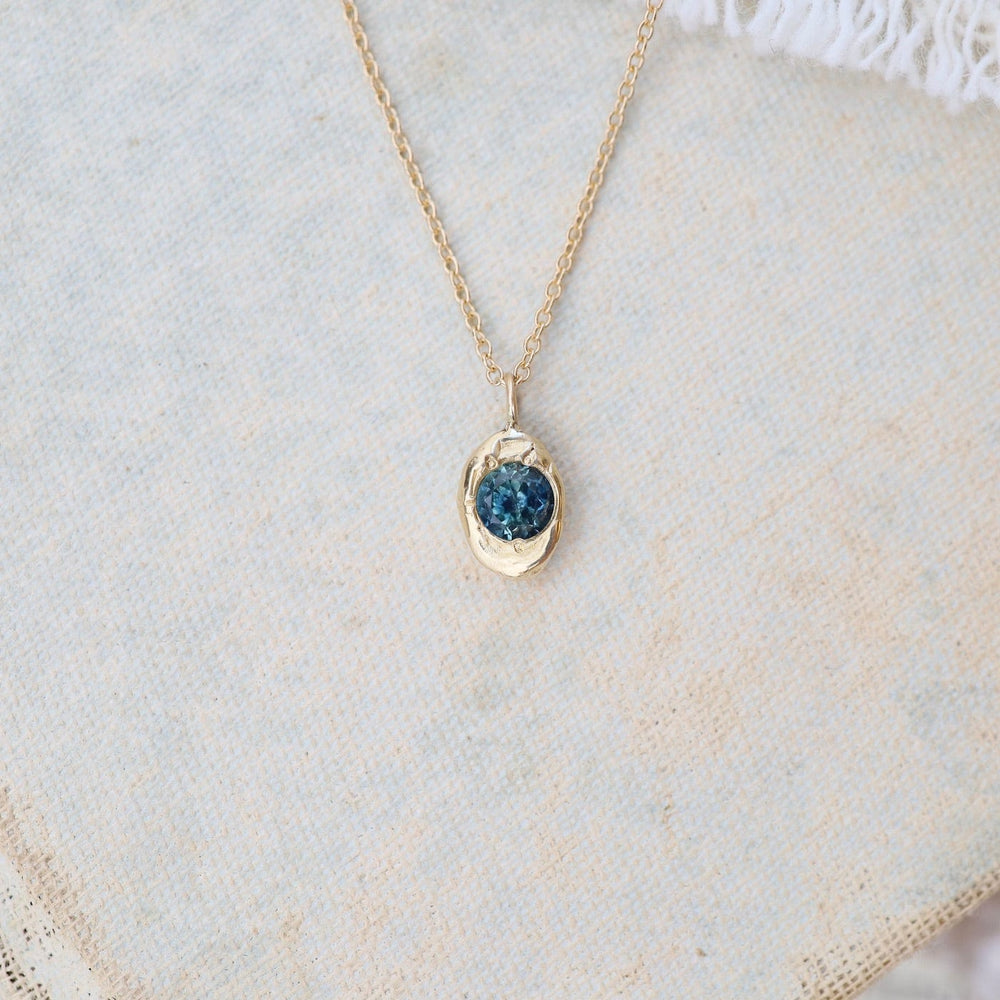 
                      
                        NKL-14K 14k Yellow Gold Montana Sapphire Oval Necklace
                      
                    