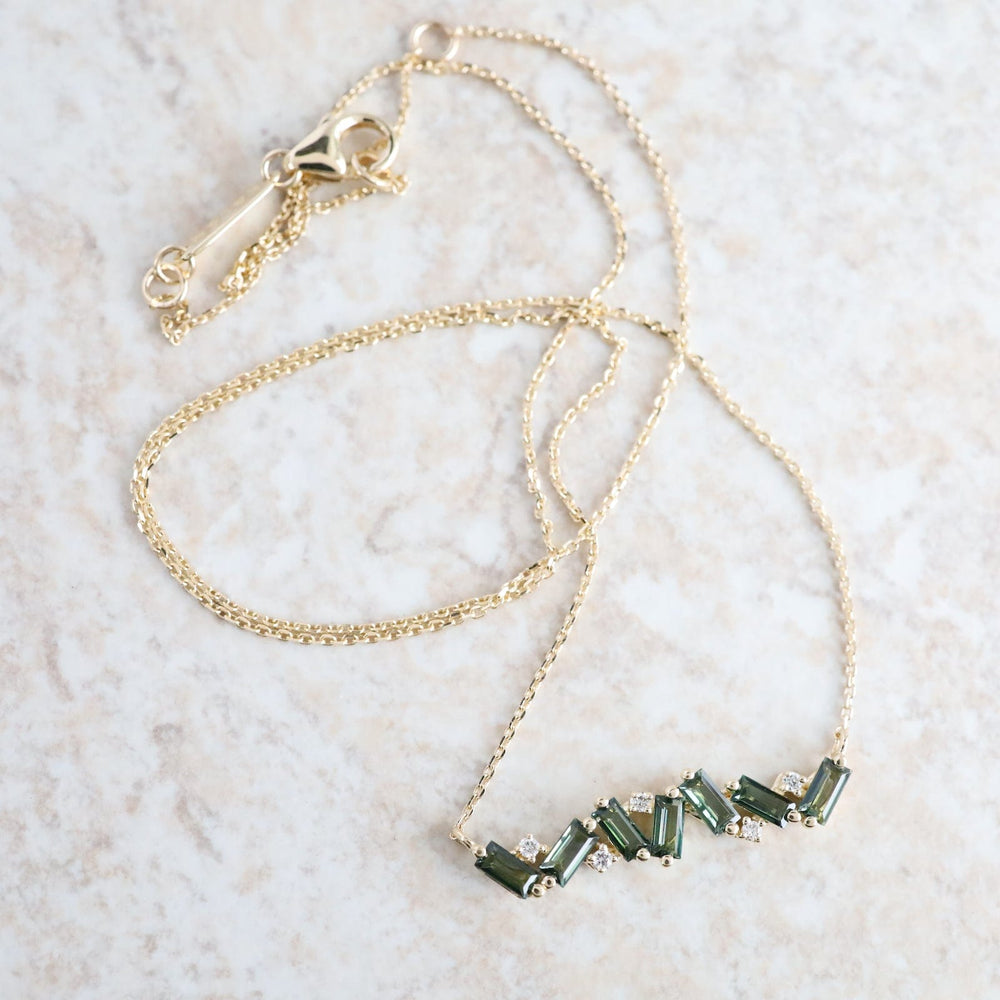 
                  
                    NKL-14K Gold Frenesia Green Envy Topaz Bar Necklace
                  
                