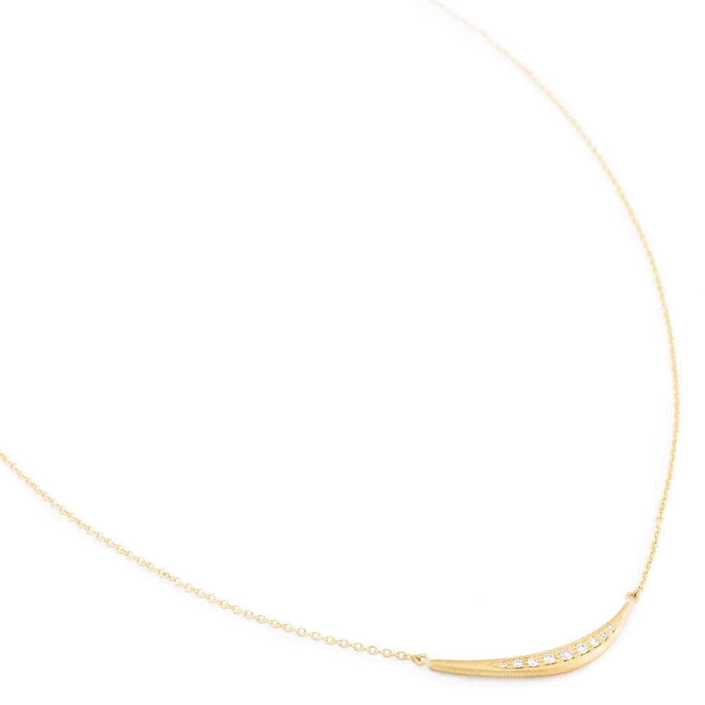 NKL-14K Horizontal 'Crescent Flow' Necklace