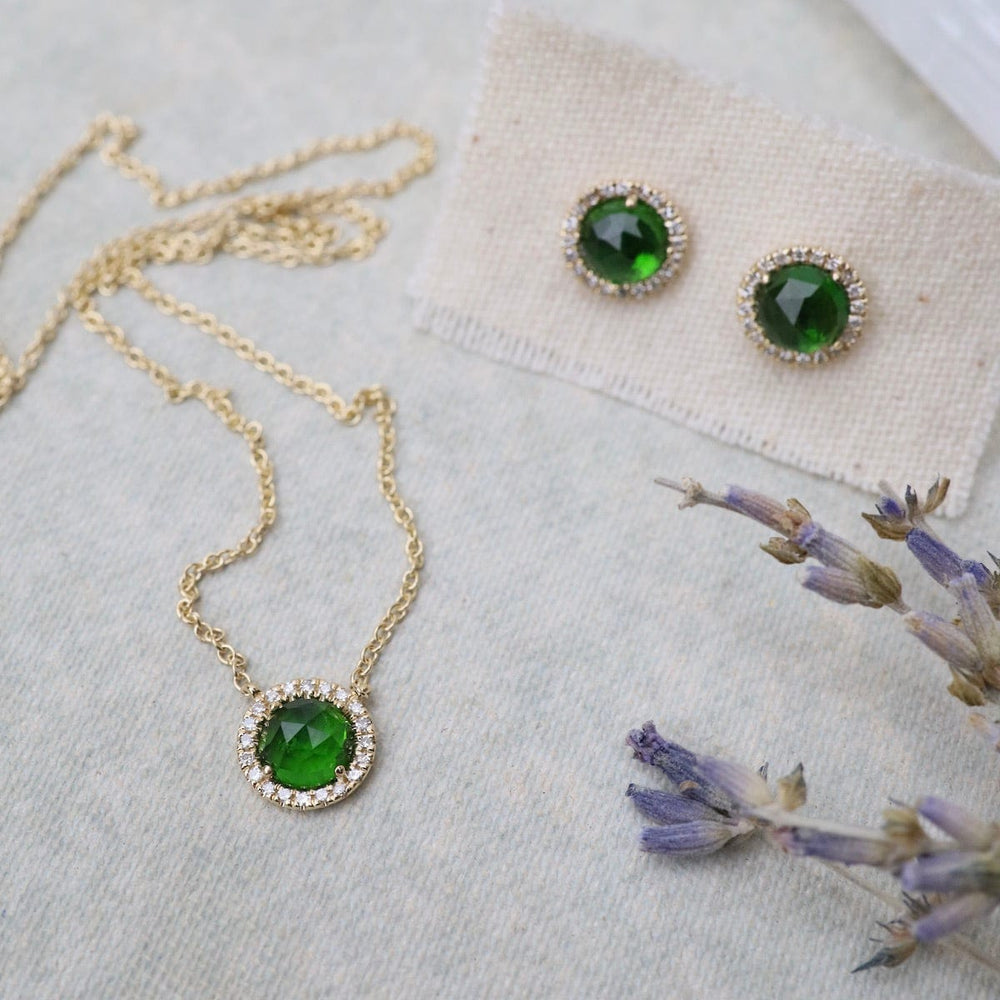 
                      
                        NKL-14K Rose Cut Chrome Diopside Center & Diamond Necklace
                      
                    