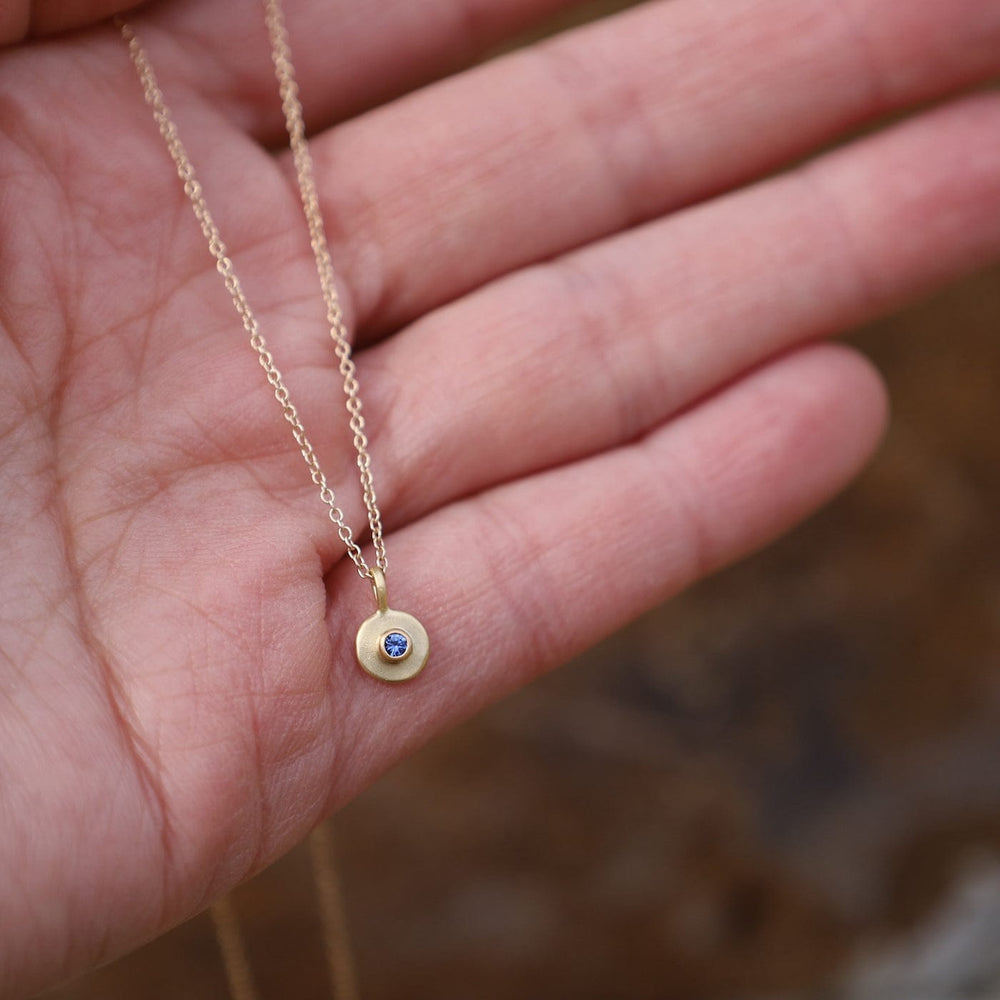 NKL-18K 18k Sapphire Dot Necklace