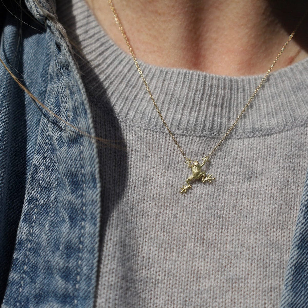 
                      
                        NKL-18K Climbing Frog Necklace
                      
                    