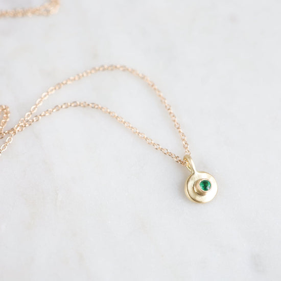 NKL-18K Emerald Dot Necklace