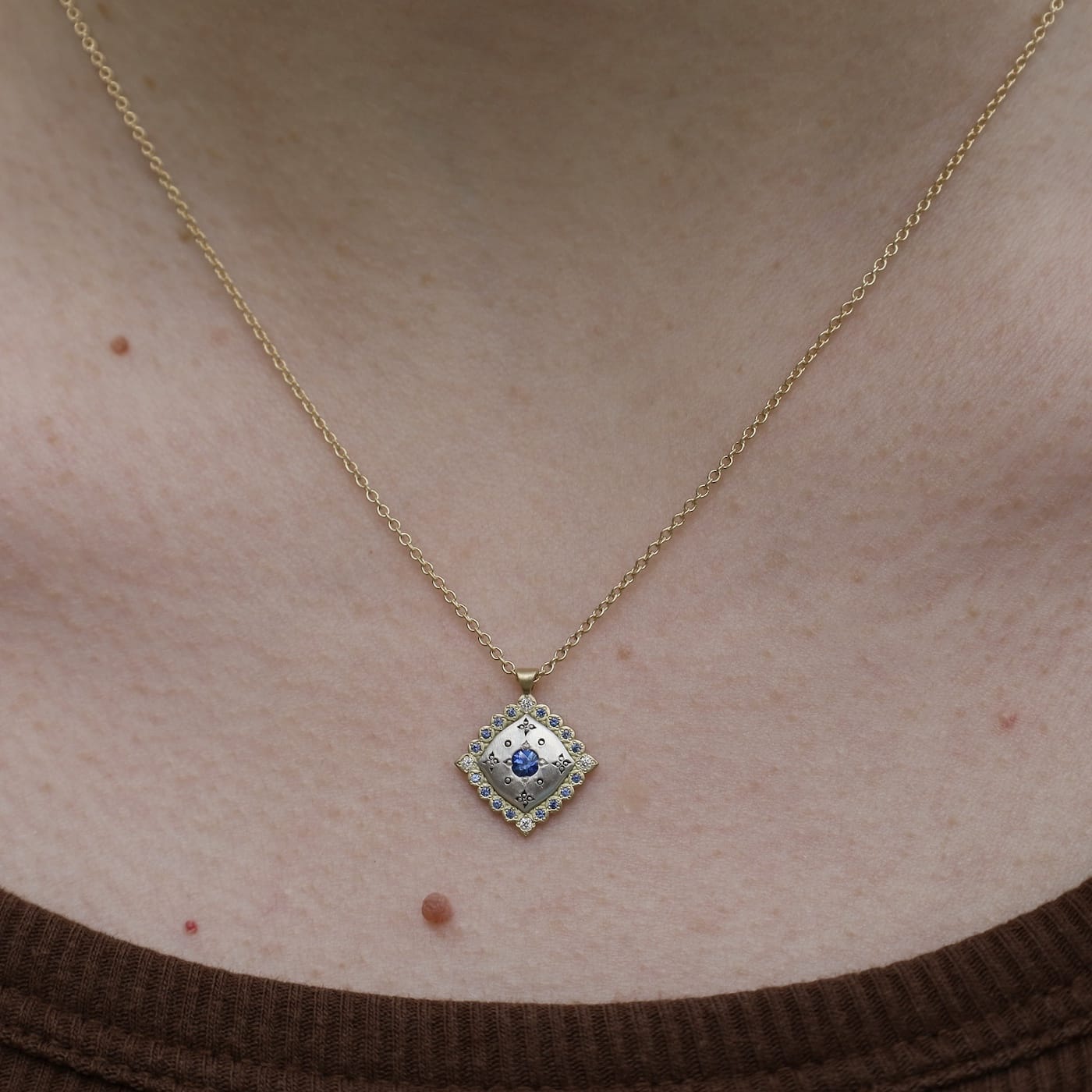 NKL-18K First Light Pendant