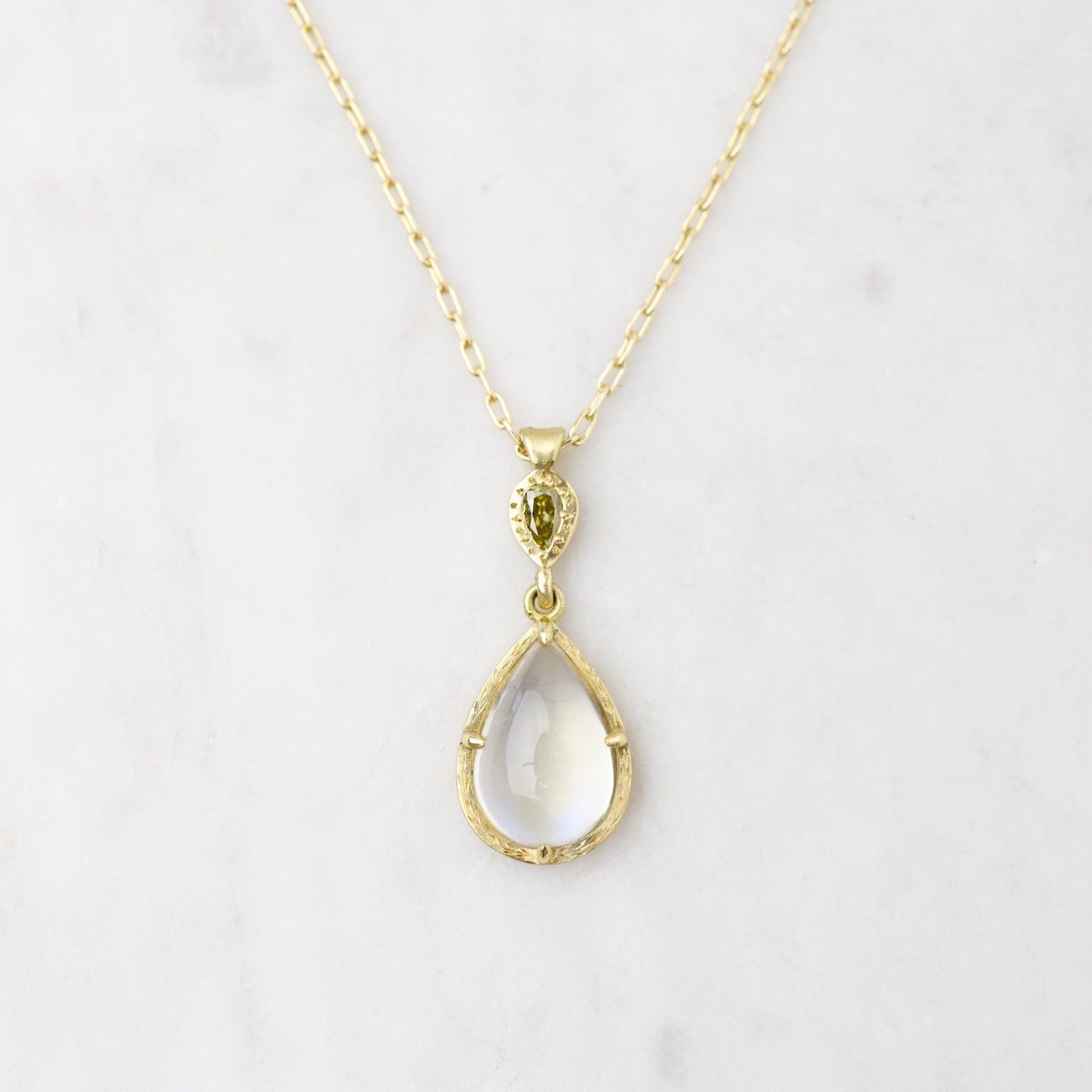 NKL-18K Prong Pear Moonstone Necklace