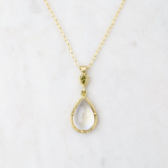NKL-18K Prong Pear Moonstone Necklace