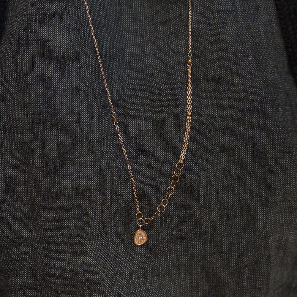 
                      
                        NKL-18K Small Gold 'Stardust' Necklace
                      
                    