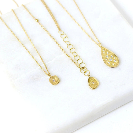 NKL-18K Small Gold `Stardust` Necklace