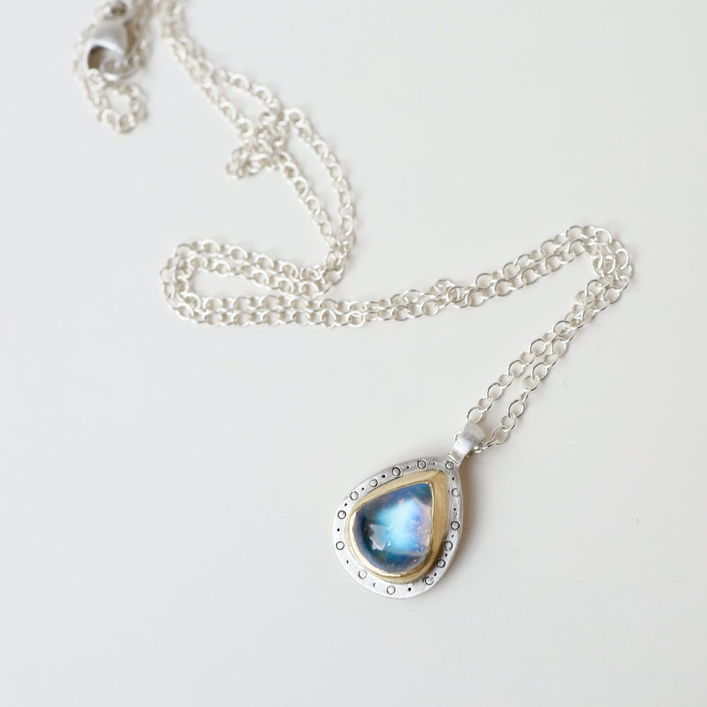 
                  
                    NKL-18K Two Tone Moonstone Teardrop Pendant Necklace
                  
                