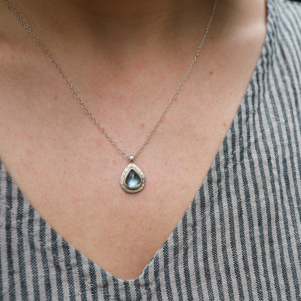 
                  
                    NKL-18K Two Tone Moonstone Teardrop Pendant Necklace
                  
                