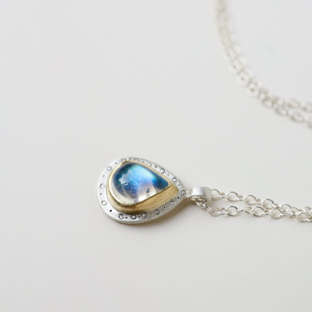 
                  
                    NKL-18K Two Tone Moonstone Teardrop Pendant Necklace
                  
                