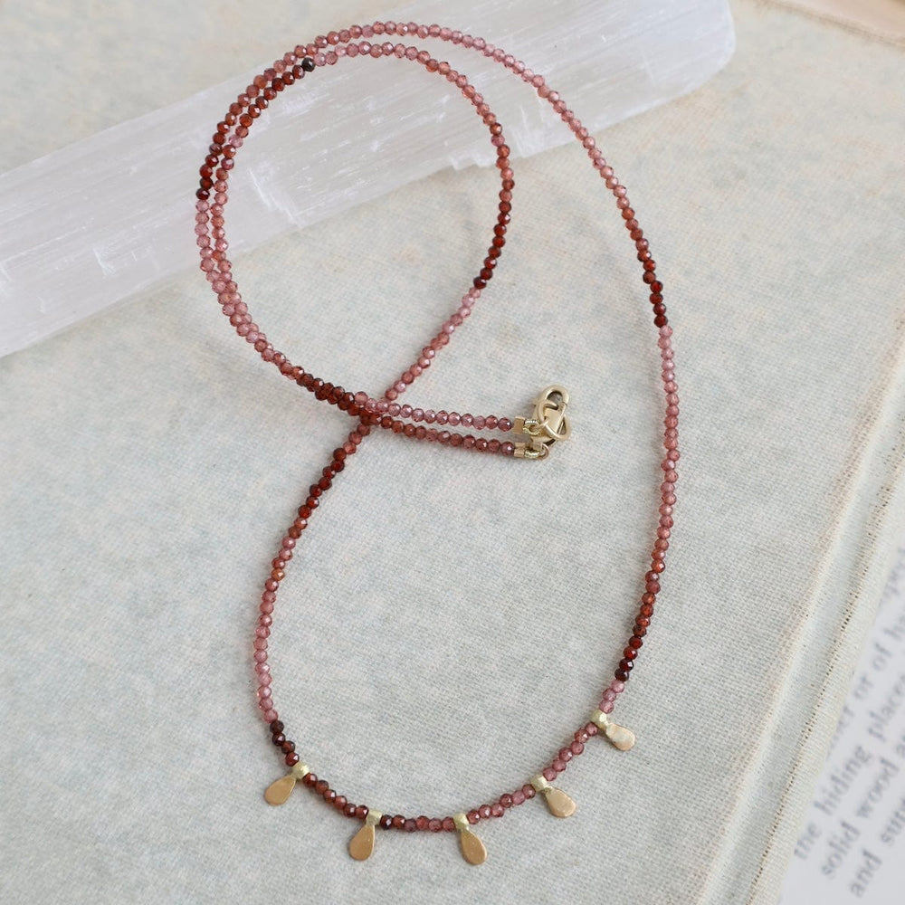 NKL-22K Beaded Ombre Rhonolite Garnet Necklace with 5 22k