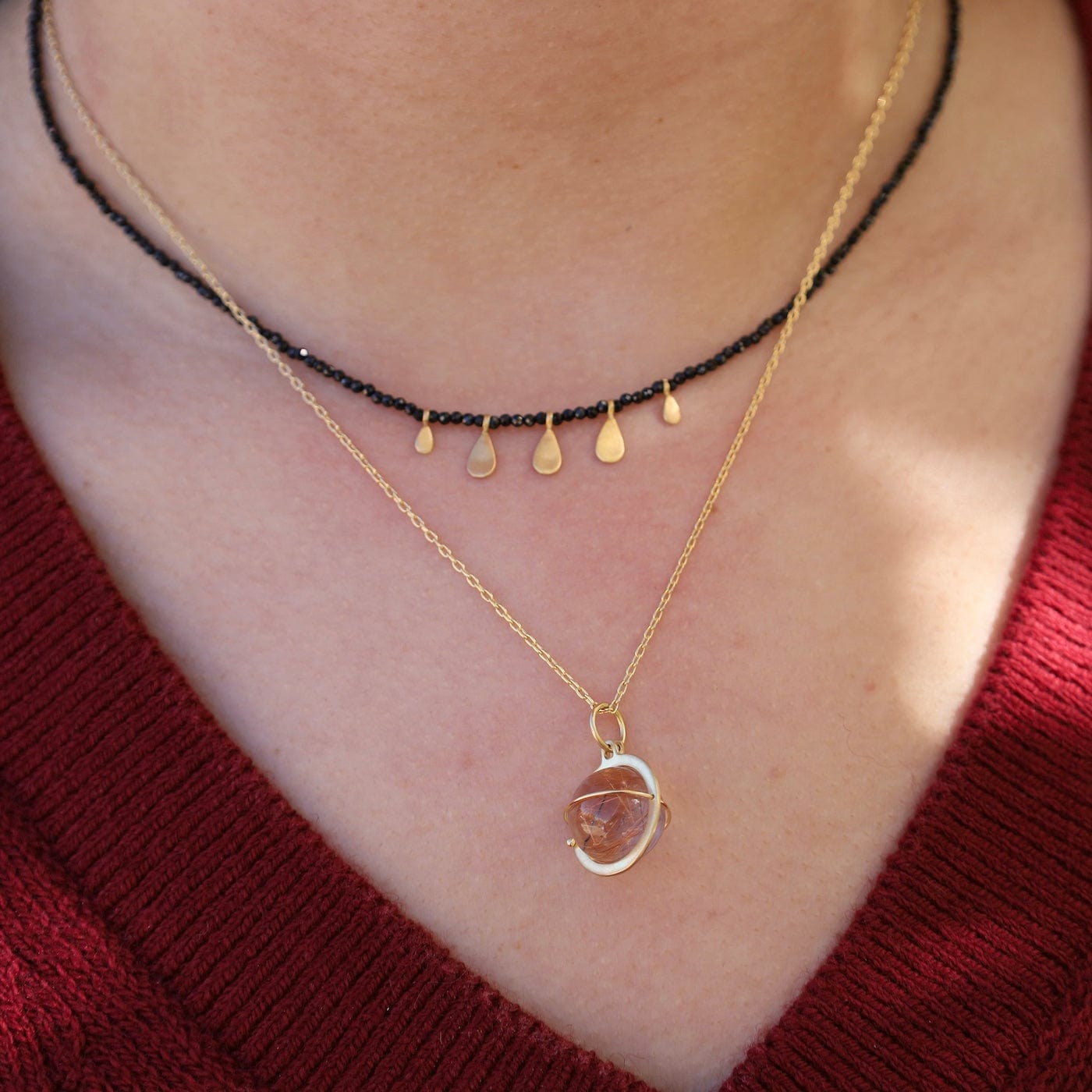 NKL-22K Black Spinel & Gold Teardrops Necklace
