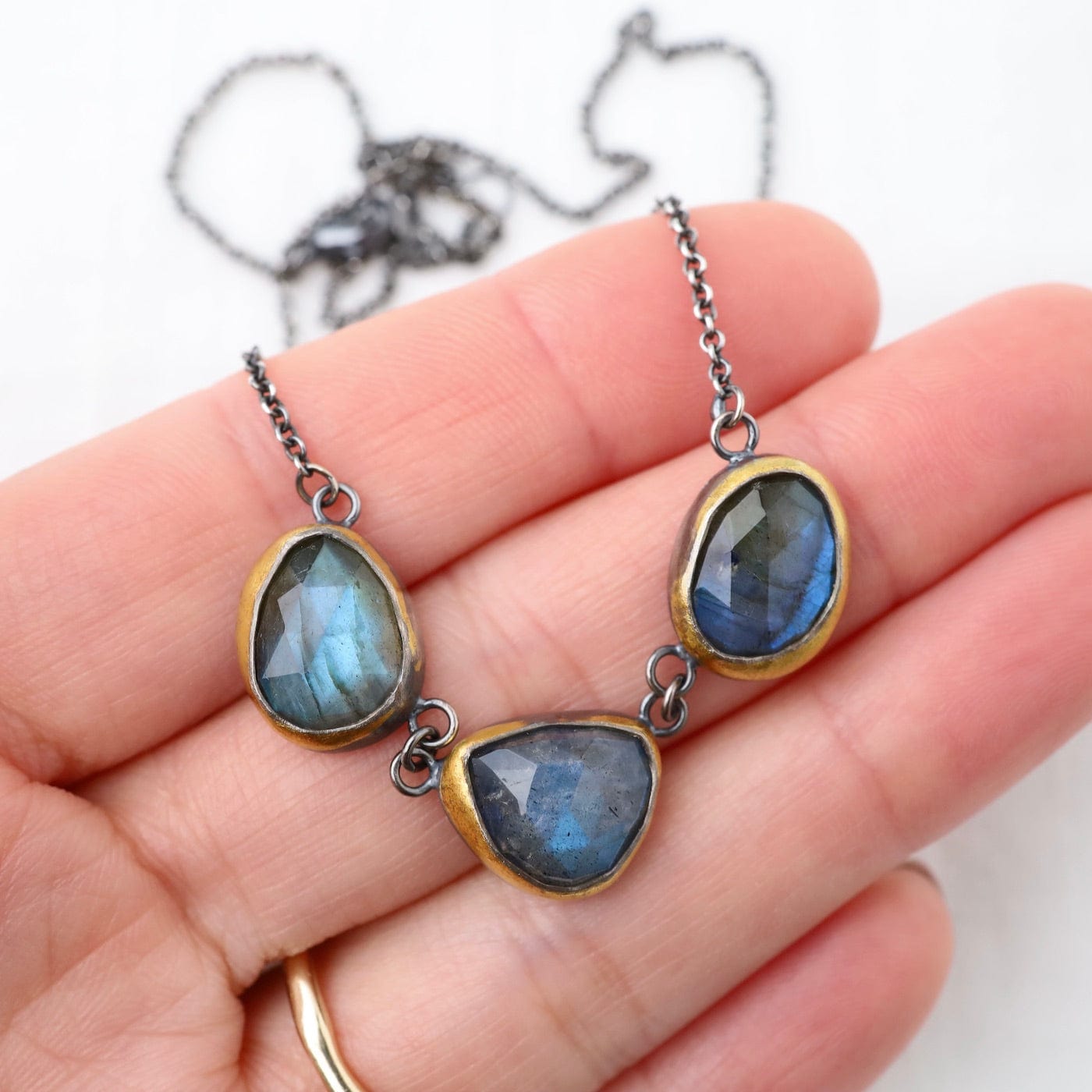 NKL 3 Crescent Rim Necklace with Labradorite