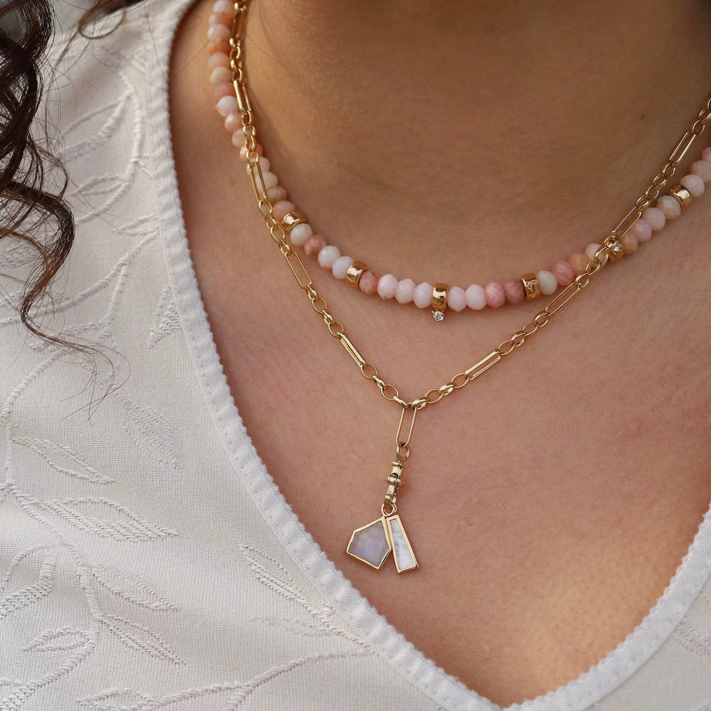 
                      
                        NKL-9K Eiffel Heavy Chain with Mother Of Pearl & Moonstone Necklace
                      
                    