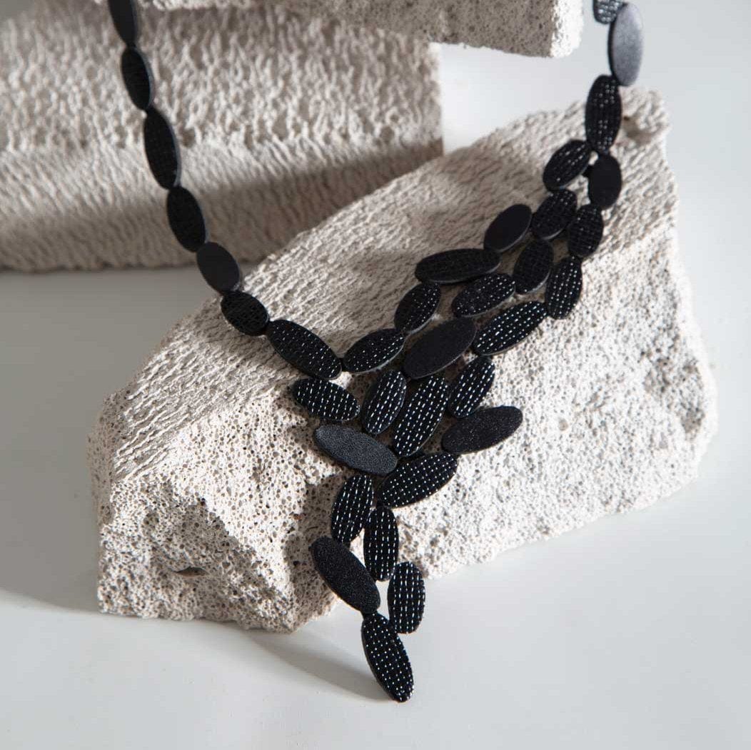 NKL Black Emma V Necklace