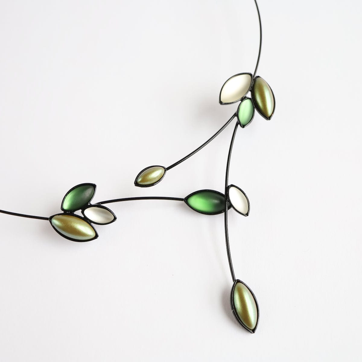 NKL Branches & Leaves Choker Necklace ~ Iridescent Greens