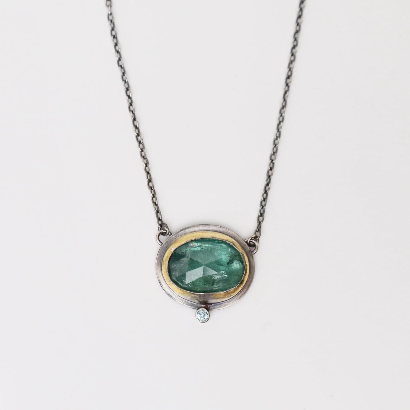 NKL Crescent Rim Necklace with Green Kyanite