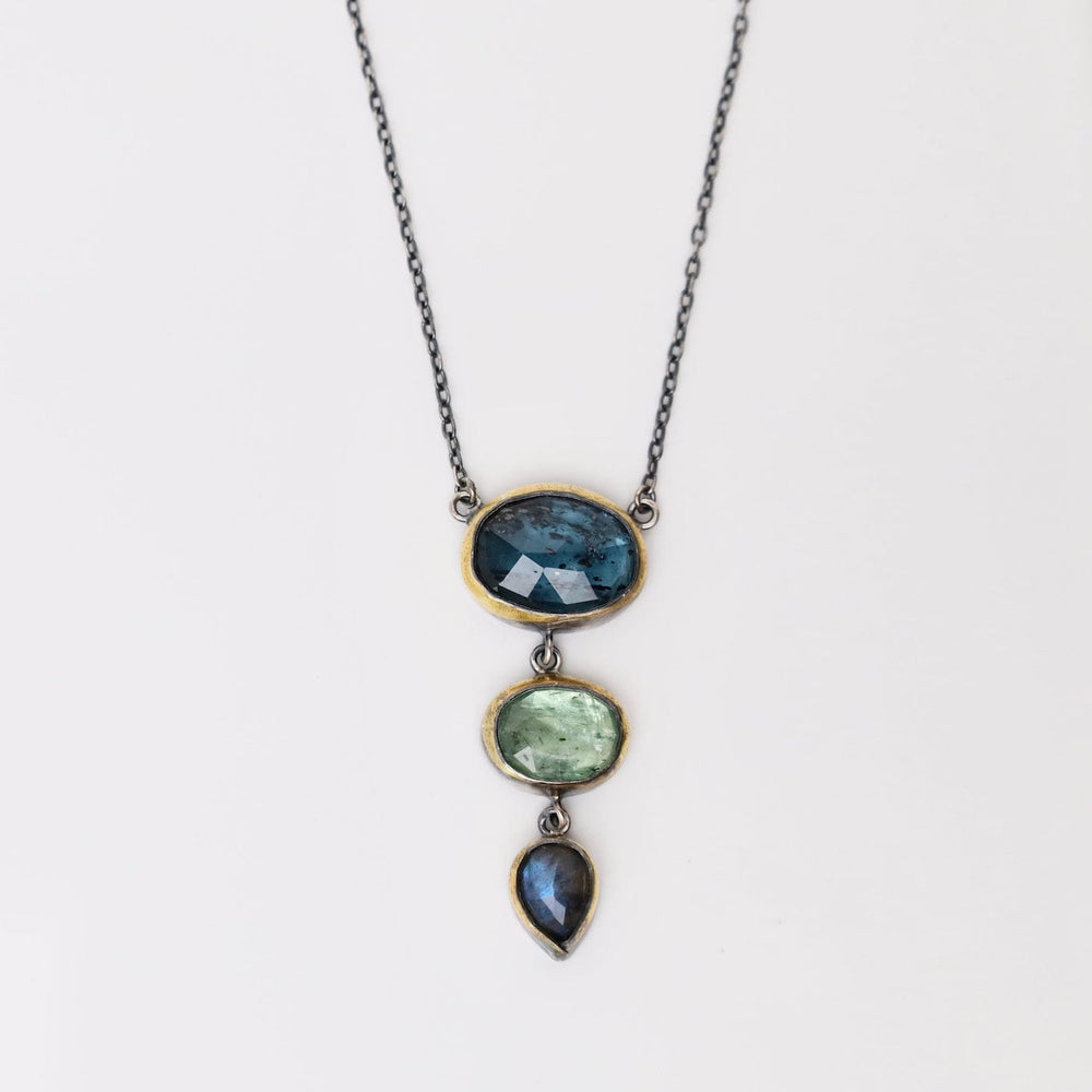 NKL Crescent Rim Triple Drop Necklace with Teal Kyanit