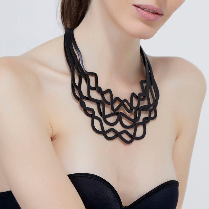 NKL Curves Duo Necklace Black