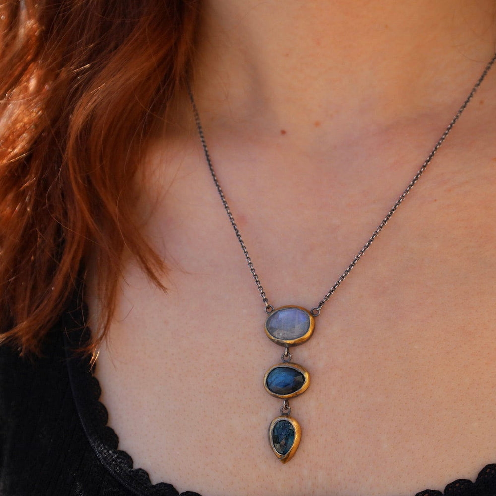 NKL Deep Blue Crescent Rim Drop Necklace