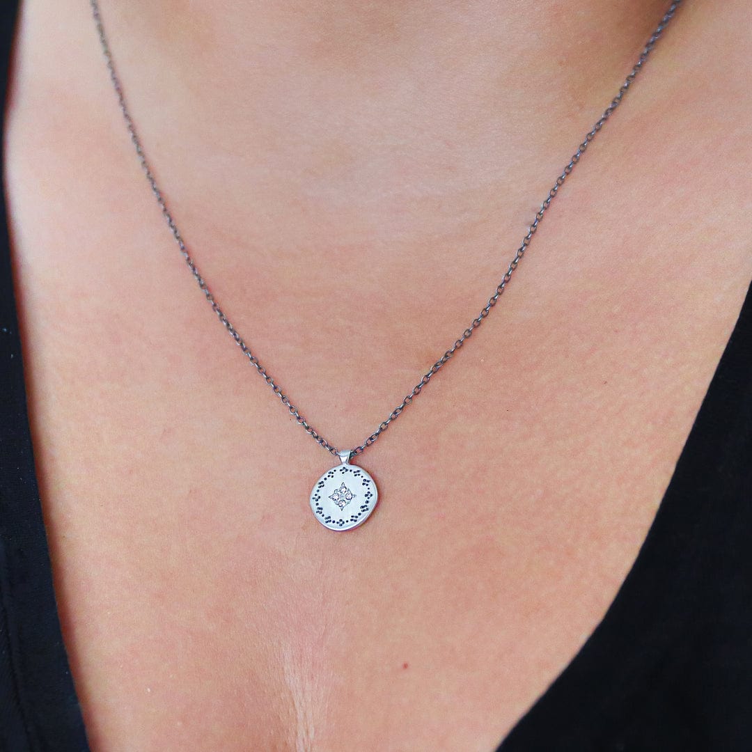 NKL-DIA Nostalgia Four Star Pendant with Diamonds