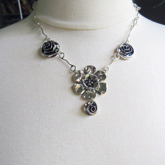 NKL DOUBLE DOGWOOD AND ROSE NECKLACE