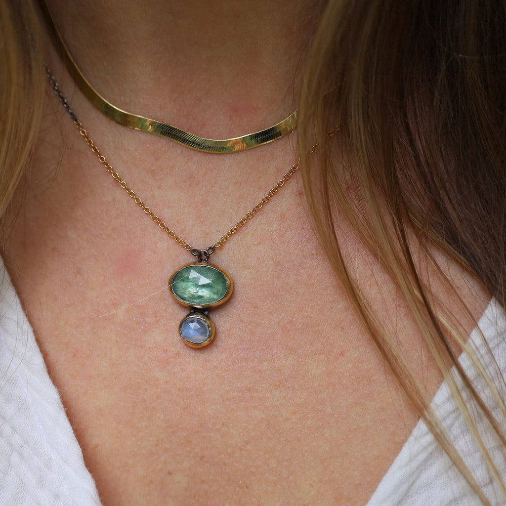 
                      
                        NKL Double Rim Necklace with Split Chain - Green Kyanite & Moonstone
                      
                    