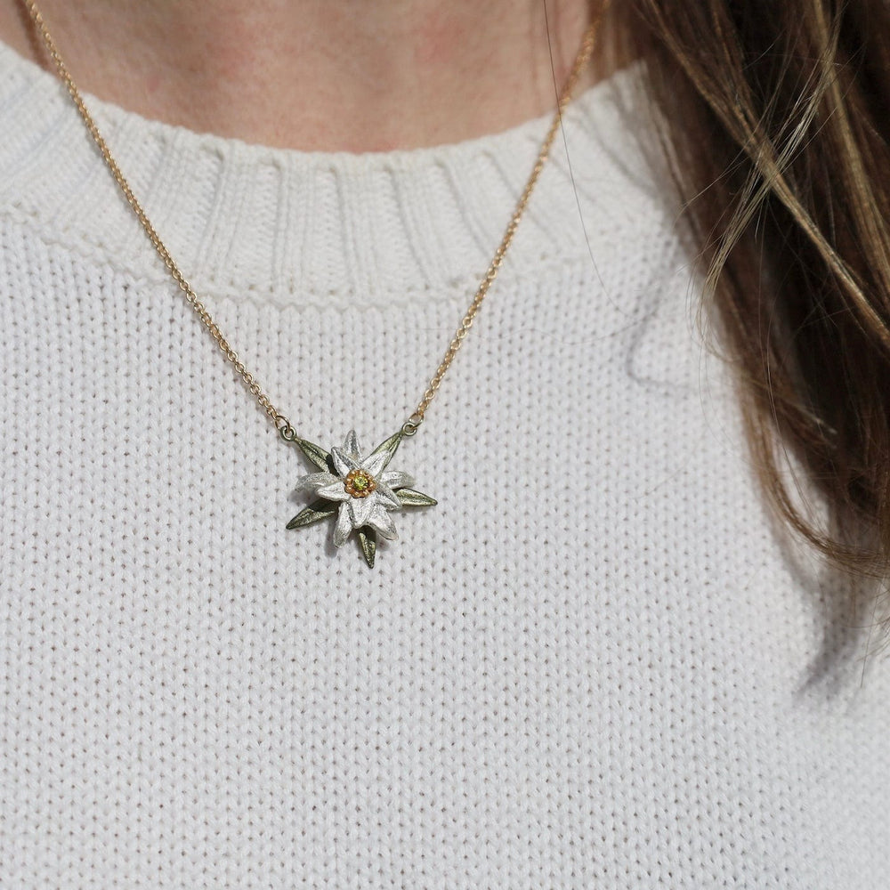 NKL Edelweiss Pendant Necklace