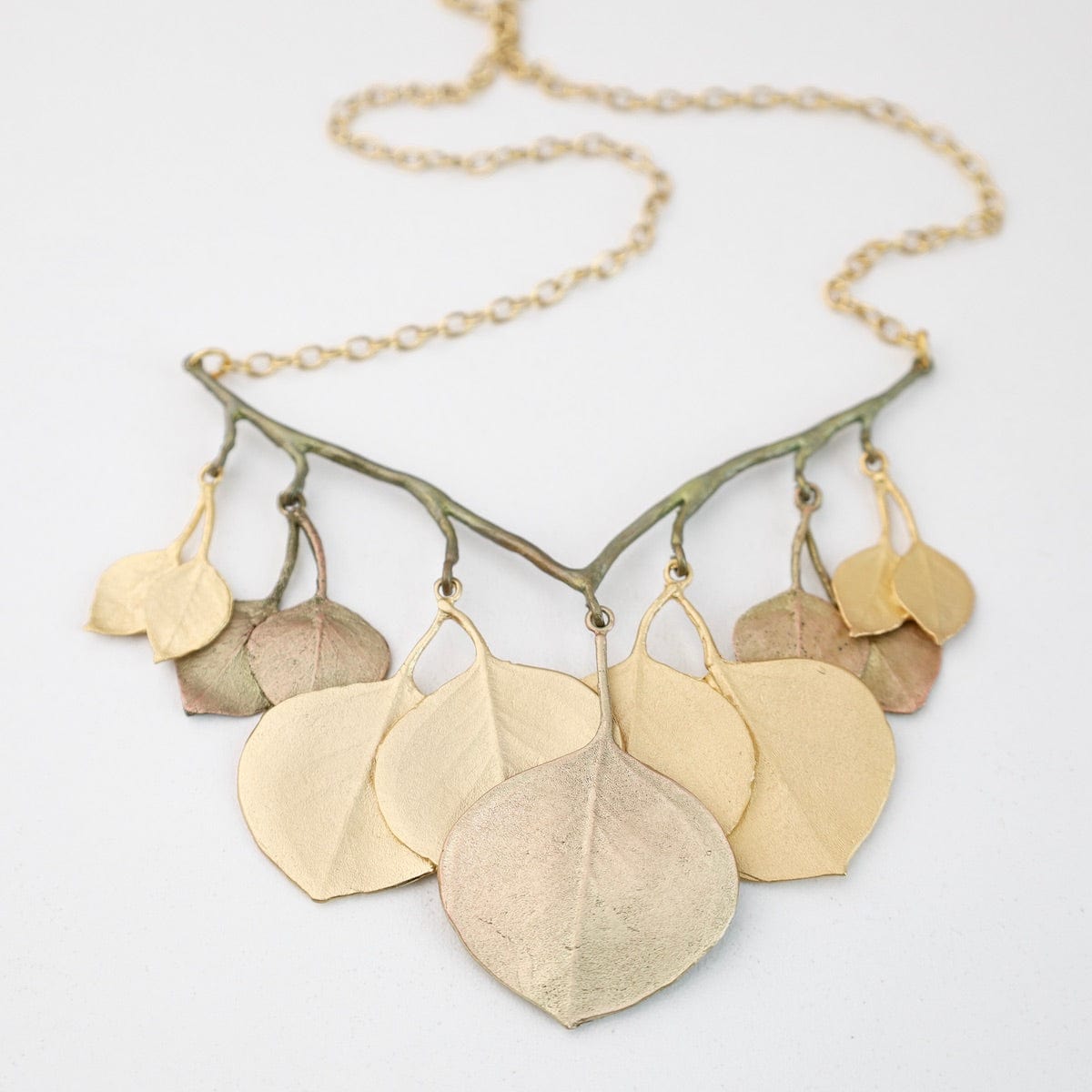 NKL Eucalyptus Round Leaf Branch Necklace