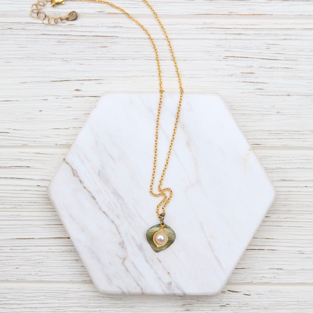 NKL Eucalyptus Round Leaf Dainty Pendant