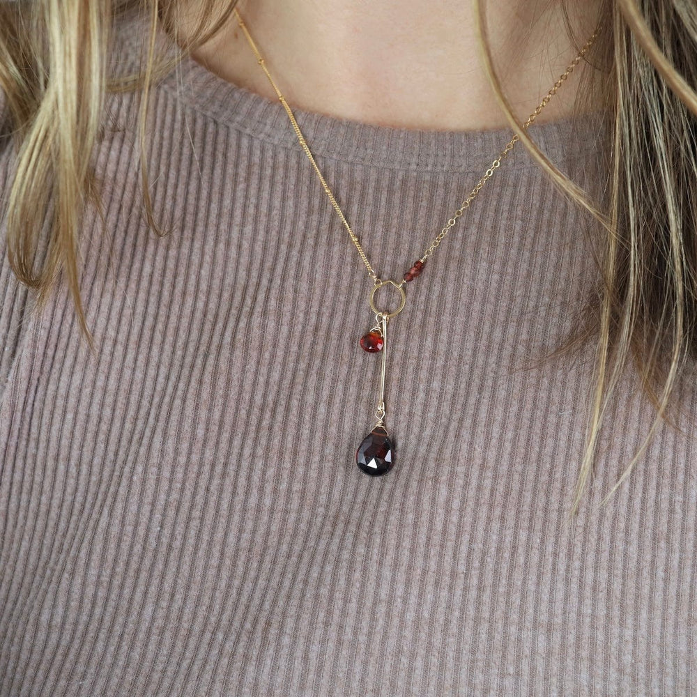 NKL-GF Asymmetrical Garnet Necklace