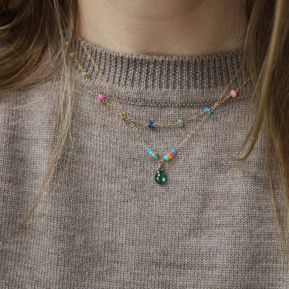 NKL-GF Cable Chain Dotted with Rainbow Opals Necklace