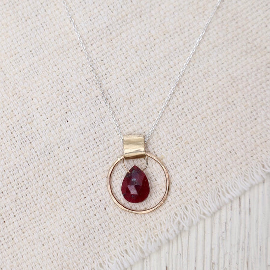 NKL-GF Circle Pendant with Ruby