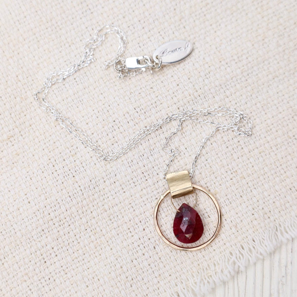 
                      
                        NKL-GF Circle Pendant with Ruby
                      
                    